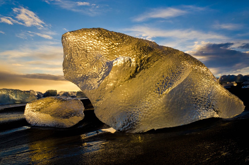 Golden Ice (Island) © Roland Schweizer